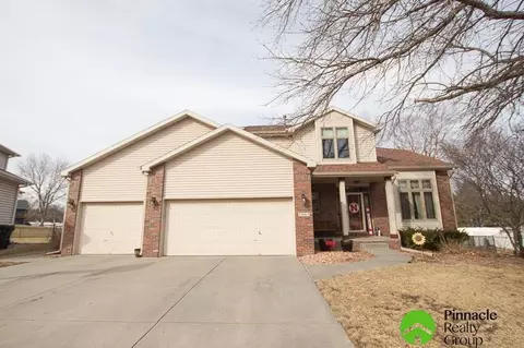 7005 Woody Creek Cir, Lincoln, NE 68516