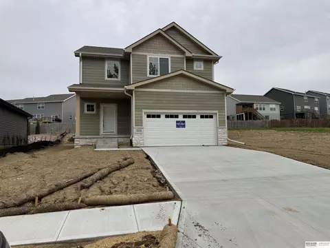 7813 N 116th Ave, Omaha, NE 68142