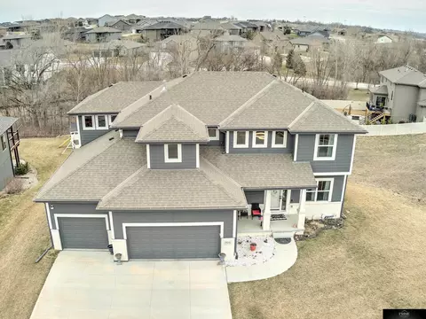 8636 N 169 St, Bennington, NE 68007