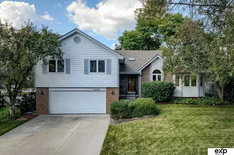 16306 Lafayette Ave, Omaha, NE 68118