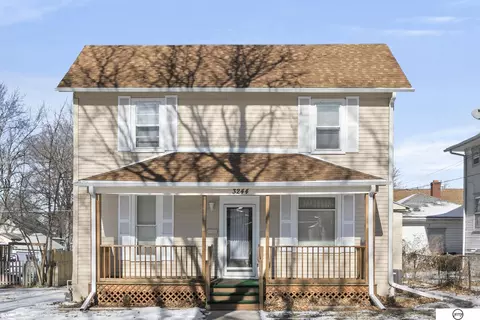 3244 R St, Lincoln, NE 68503