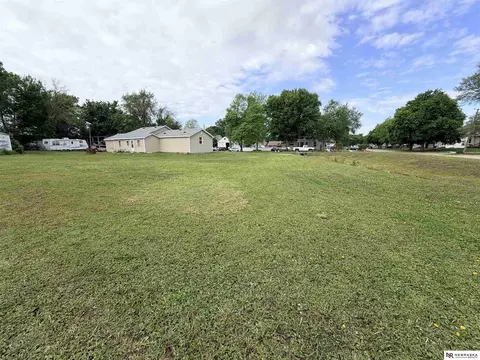 Exterior - 310 S 7th St, Lyons, NE 68038 photo 4 of 4