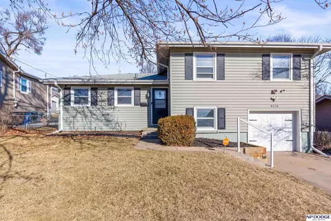 8214 Gold St, Omaha, NE 68124
