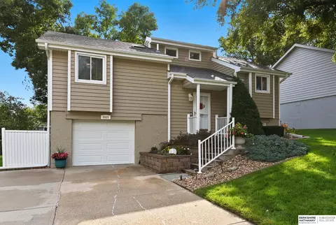 8405 S 142nd Ave, Omaha, NE 68138
