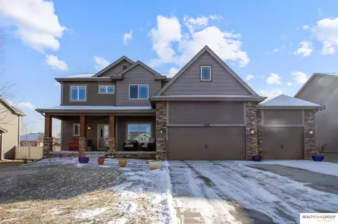 17307 Grand Ave, Omaha, NE 68116