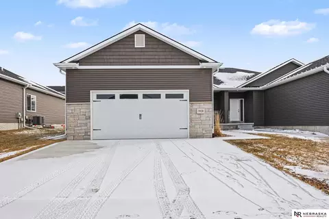 5928 S 93rd St, Lincoln, NE 68526