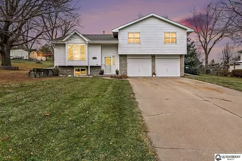20210 Hopper St, Elkhorn, NE 68022