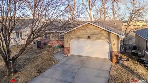 5124 N 25 St, Lincoln, NE 68521
