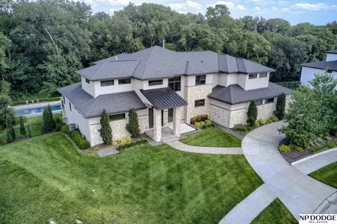 2205 S 218 St, Elkhorn, NE 68022