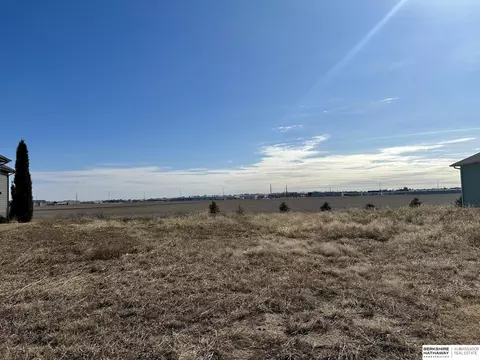 2721 Ritz Pl, Fremont, NE 68025