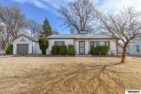 1722 N 56th St, Lincoln, NE 68504