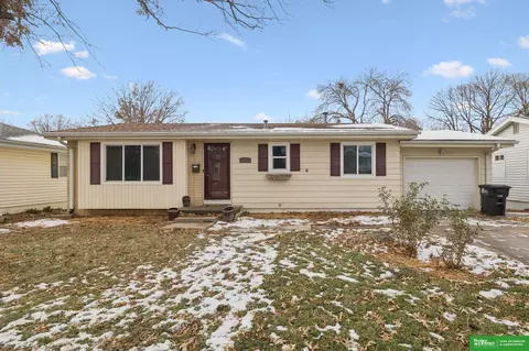 4962 Magnolia St, Omaha, NE 68137
