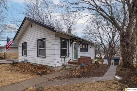 4906 Calvert St, Lincoln, NE 68506