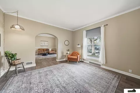 1701 S 16 St, Lincoln, NE 68502