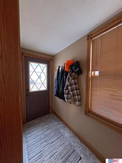 Entry Way - 405 E 6th St, Stromsburg, NE 68666 photo 2 of 3