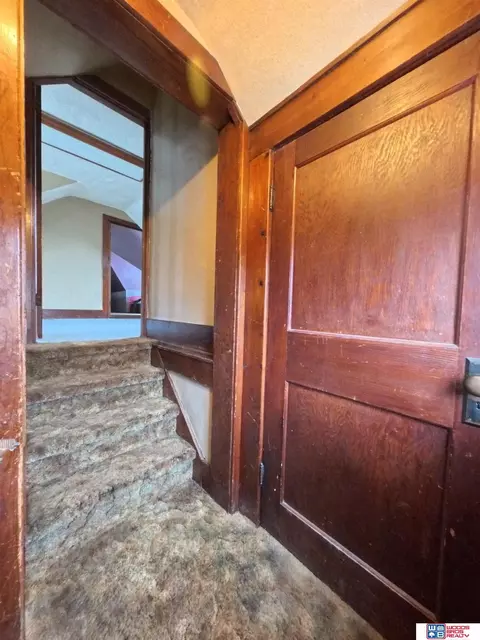Entry Way - 405 E 6th St, Stromsburg, NE 68666 photo 3 of 3