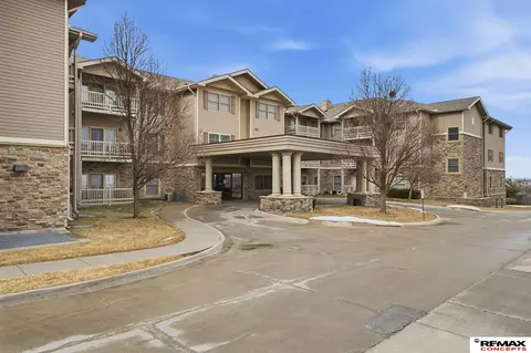 5831 Enterprise Dr #202, Lincoln, NE 68521