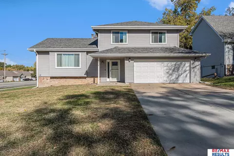 3514 Lynnwood Dr, Bellevue, NE 68123