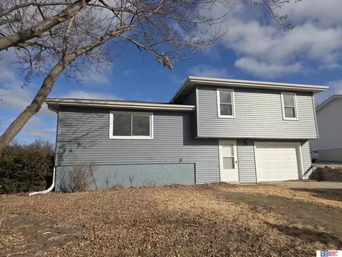 2700 Ella St, Beatrice, NE 68310