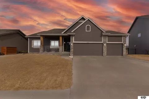 17610 Musket St, Omaha, NE 68136