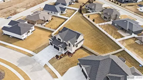 6526 S 208th Ave, Elkhorn, NE 68022