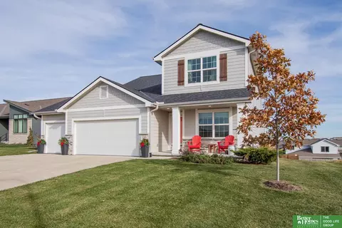 11961 S 113 Ave, Papillion, NE 68046