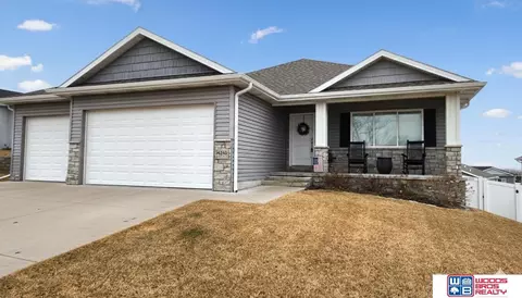 4246 W Rebecca Ln, Lincoln, NE 68528