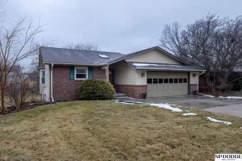8141 Bancroft Ave, Lincoln, NE 68506