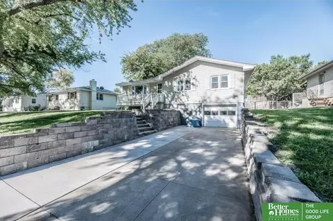 1704 Pelton Ave, Bellevue, NE 68005