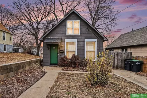 2502 Pierce St, Omaha, NE 68105