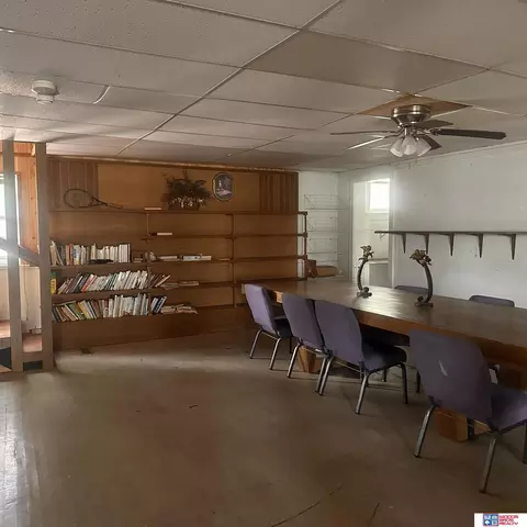 Dining - 1418 High St, Beatrice, NE 68310 photo 1 of 2