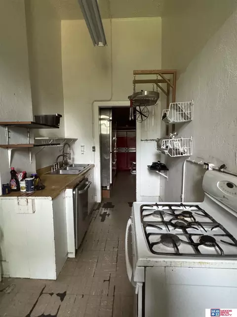 Kitchen - 1418 High St, Beatrice, NE 68310 photo 6 of 6