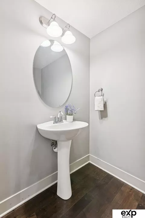 Bath - 8010 S 184 Ter, Omaha, NE 68136 photo 1 of 5