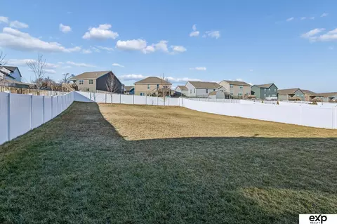 Exterior - 8010 S 184 Ter, Omaha, NE 68136 photo 5 of 7
