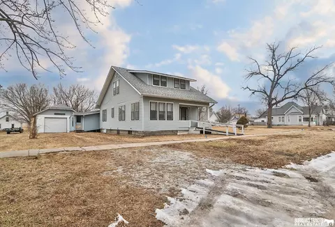 304 Eldon St, Talmage, NE 68448
