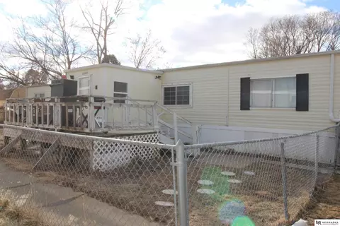 12447 Rose Dr, Blair, NE 68008