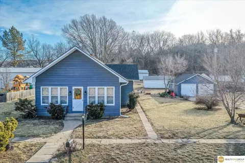 610 2nd St, Pisgah, IA 51564