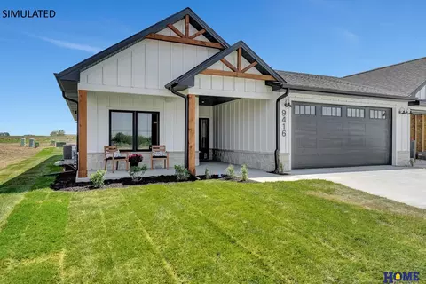 9422 S 87th St, Lincoln, NE 68526