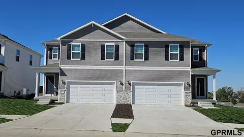 7805 N 169 St, Bennington, NE 68007