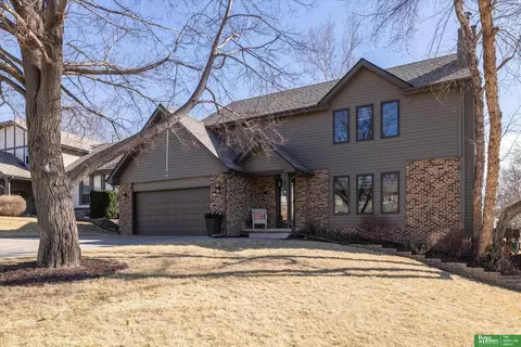2519 S 154th Cir, Omaha, NE 68144