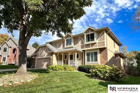 405 S 159 St, Omaha, NE 68118