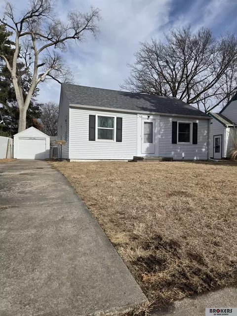 3618 Garfield St, Lincoln, NE 68510