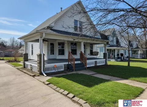 5035 Knox St, Lincoln, NE 68504