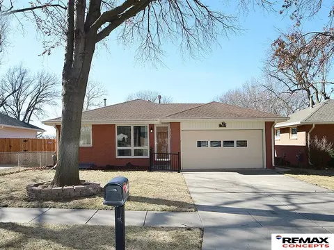803 El Avado Ave, Lincoln, NE 68504