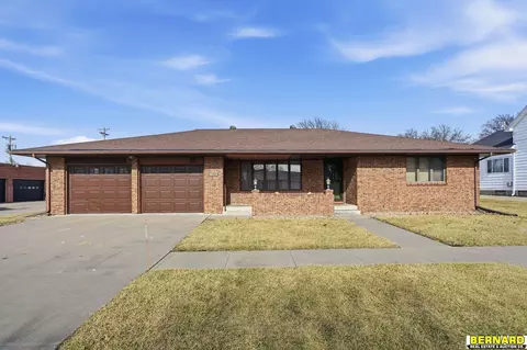 526 4th St, Syracuse, NE 68446