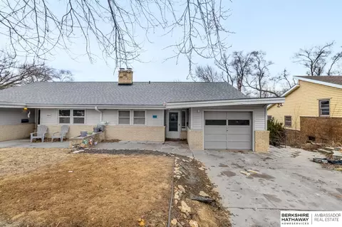 4660 Frances St, Omaha, NE 68106