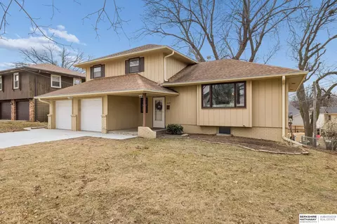 13233 Cedar Cir, Omaha, NE 68144