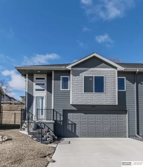 404 N Allen St, Bennington, NE 68007