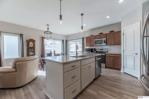 Kitchen - 404 N Allen St, Bennington, NE 68007 photo 5 of 5