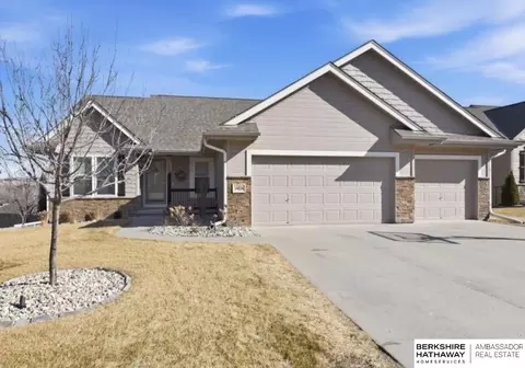 14836 Prairie Star St, Bennington, NE 68007